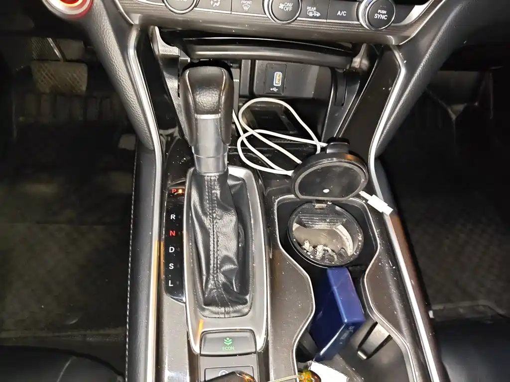 Honda Accord — миниатюра 16