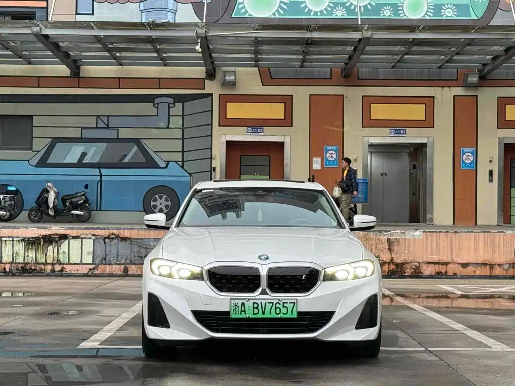 BMW i3 — миниатюра 2