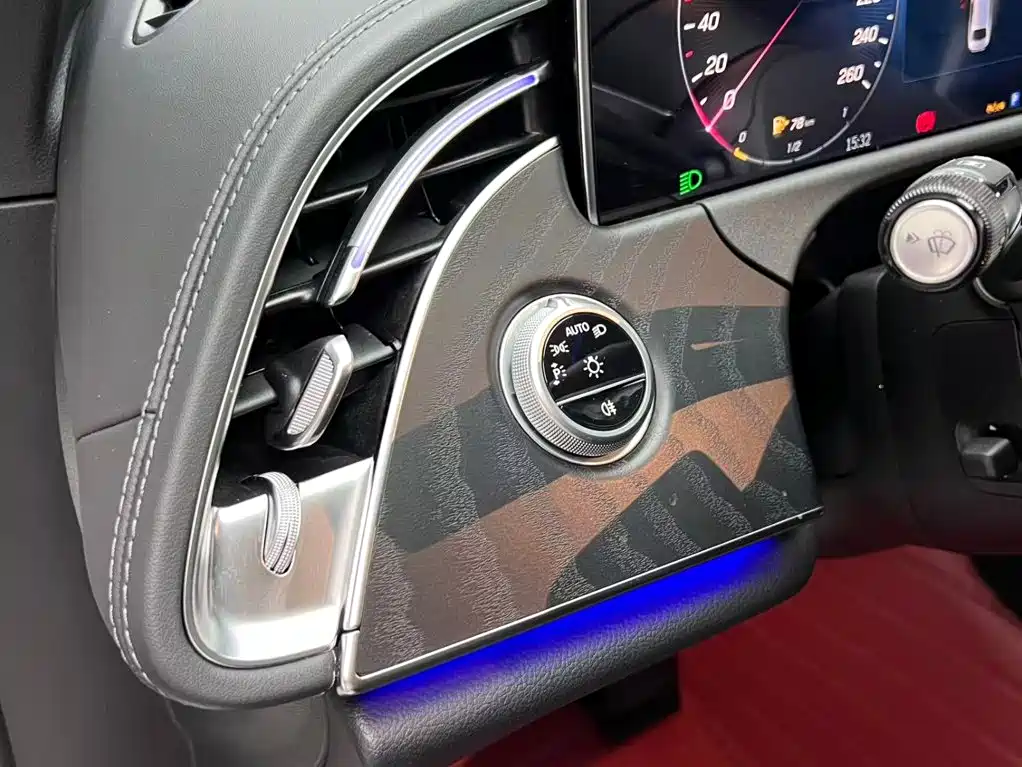 Mercedes-Benz E-Class (Import) — миниатюра 9