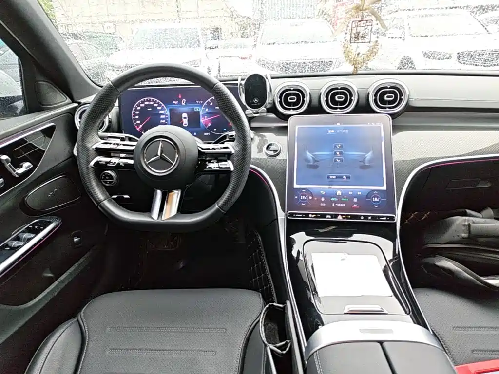 Mercedes-Benz C-Class — миниатюра 13