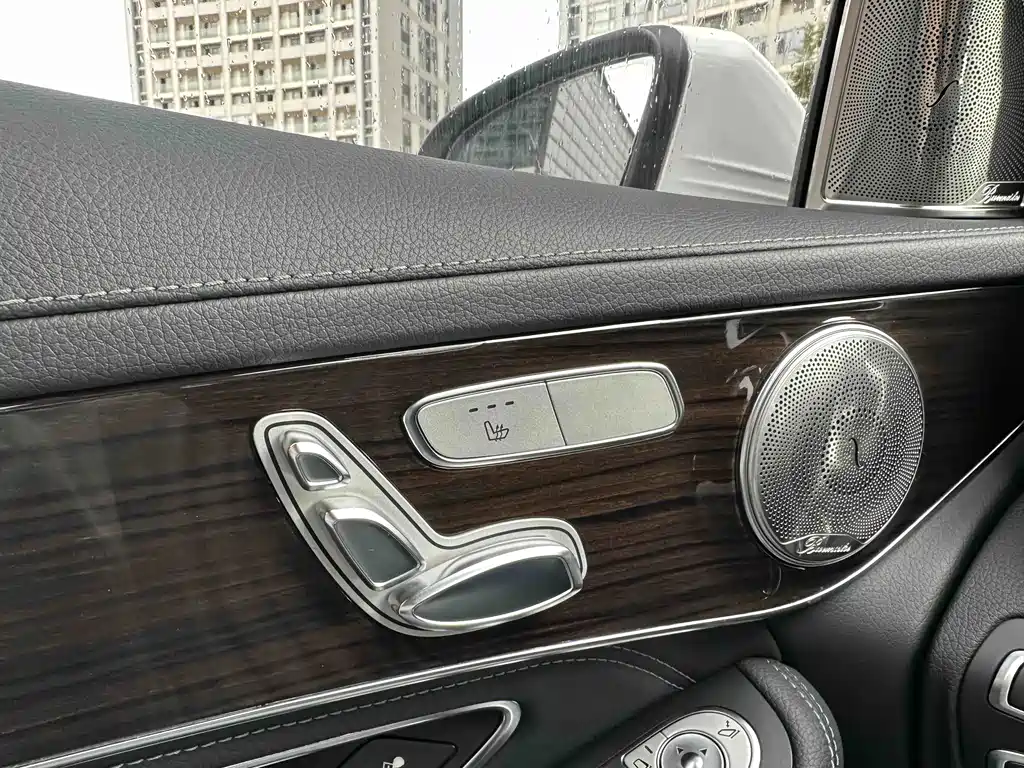 Mercedes-Benz GLC — миниатюра 17