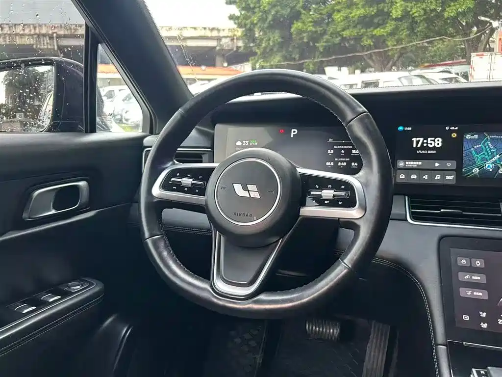Li Auto ONE 2021 6 мест