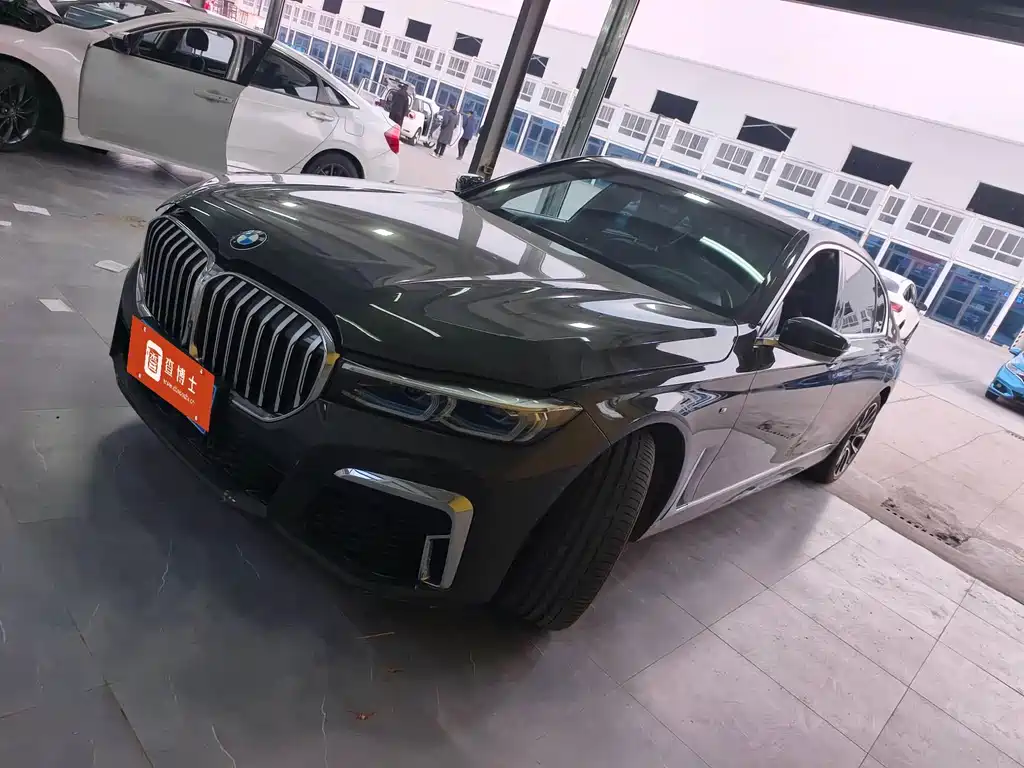 BMW 7 SERIES