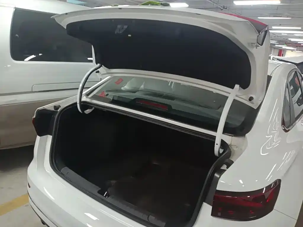 Geely Emgrand — миниатюра 19