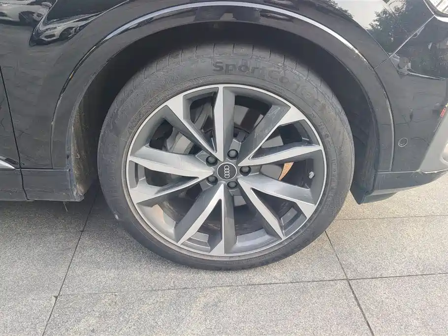 Audi Q7 2023 45 TFSI quattro S line Sport
