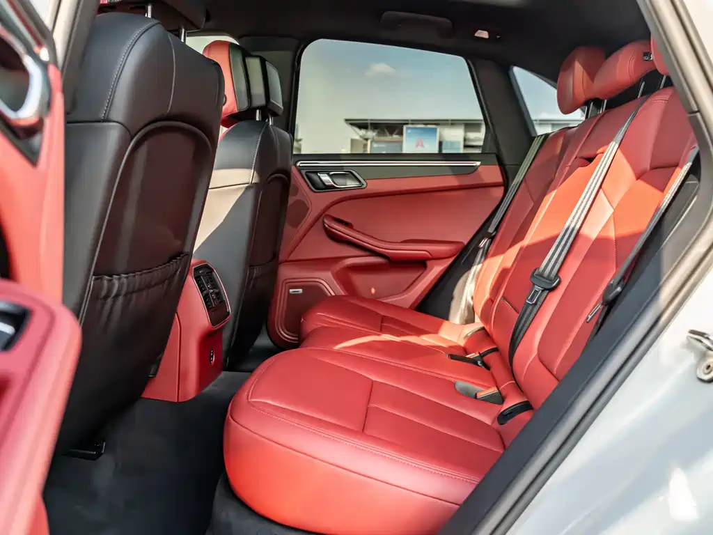 Porsche Macan — миниатюра 12