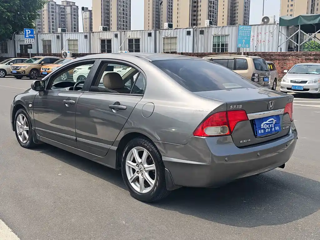 Honda Civic — миниатюра 6