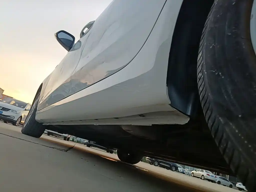 Roewe 360 — миниатюра 22