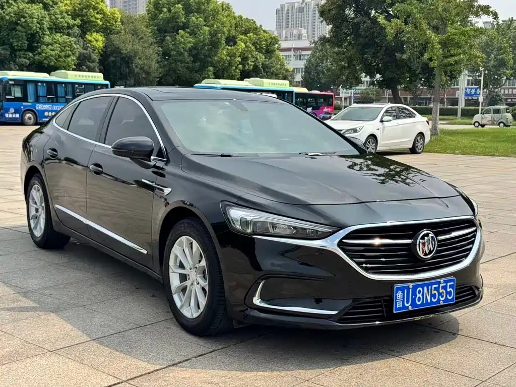 Buick LaCrosse — миниатюра 3