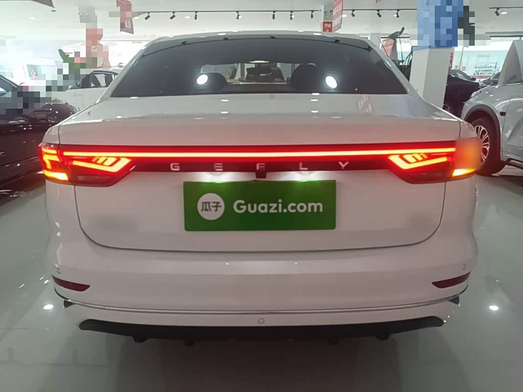 Geely Emgrand 1.5 л 2025 г. Белый, пробег 3000 км