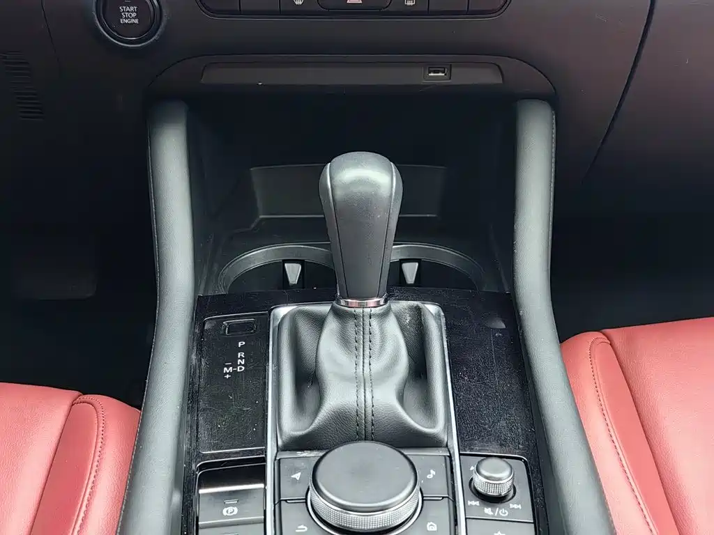 Mazda 3 Axela — миниатюра 13