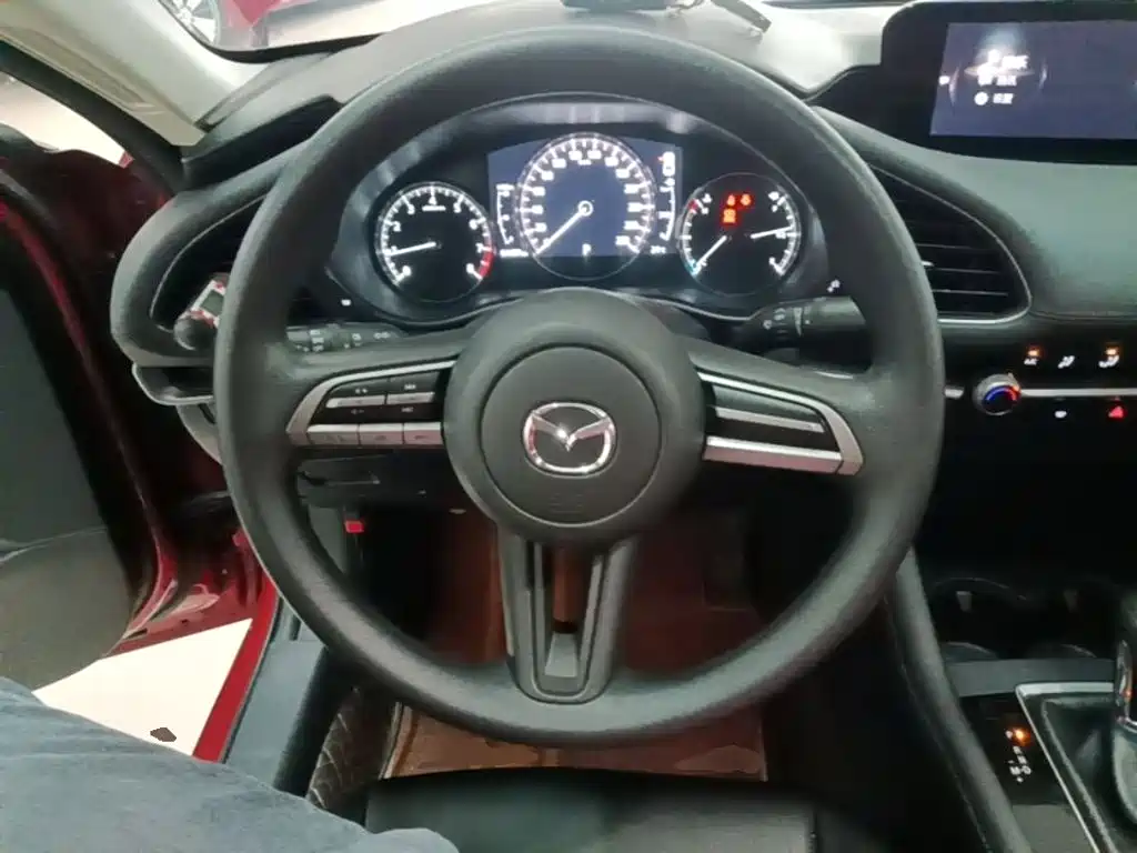 Mazda 3 Axela — миниатюра 11