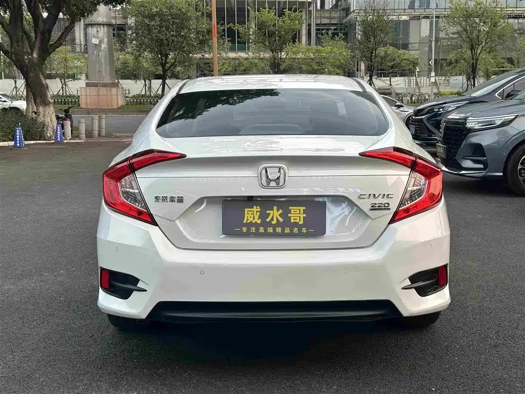 Honda Civic — миниатюра 6