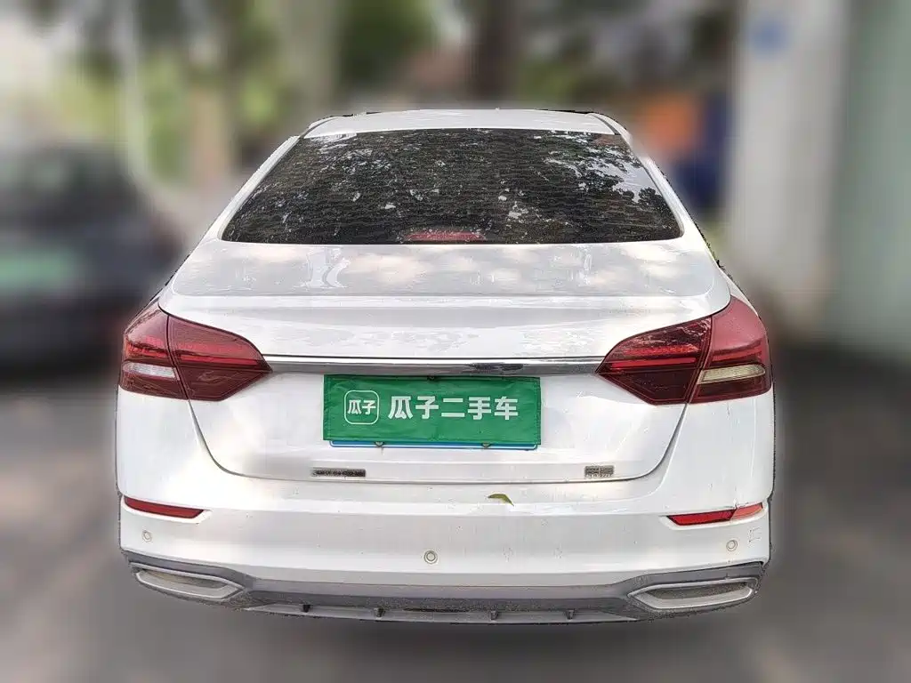Geely Emgrand — миниатюра 3