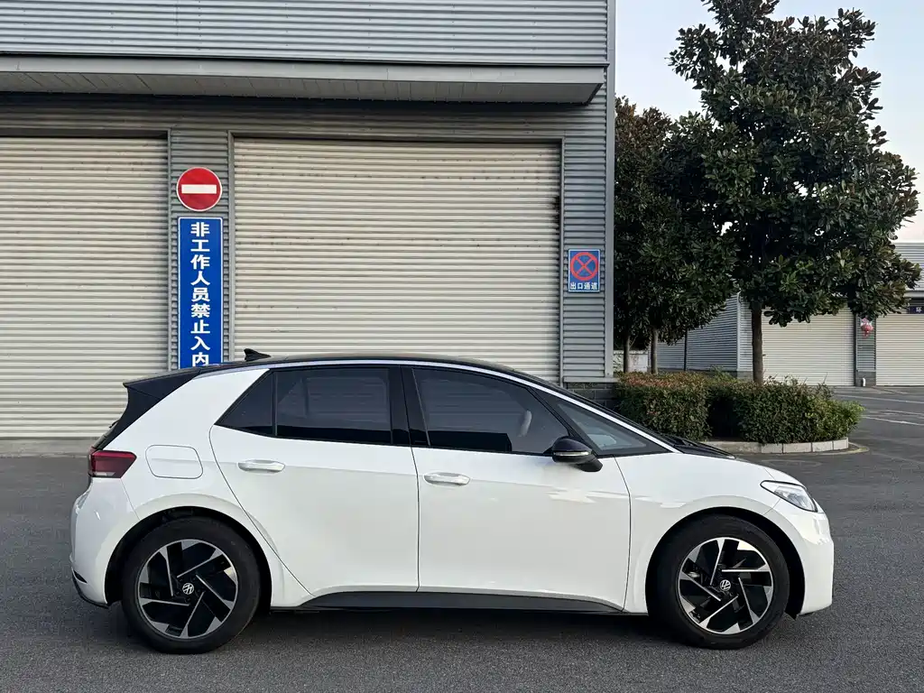 Volkswagen ID.3 — миниатюра 5