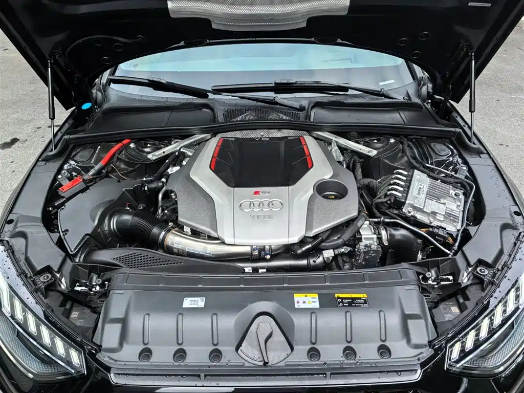 Audi RS 4 — миниатюра 20