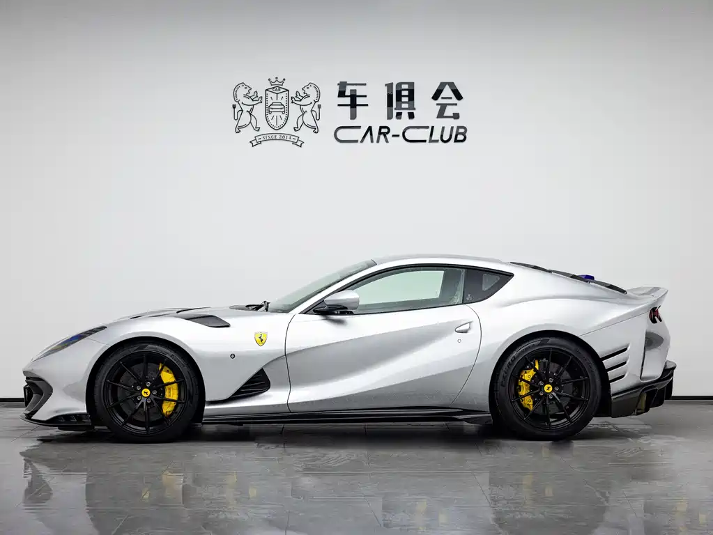 Ferrari 812 2021 Competizione