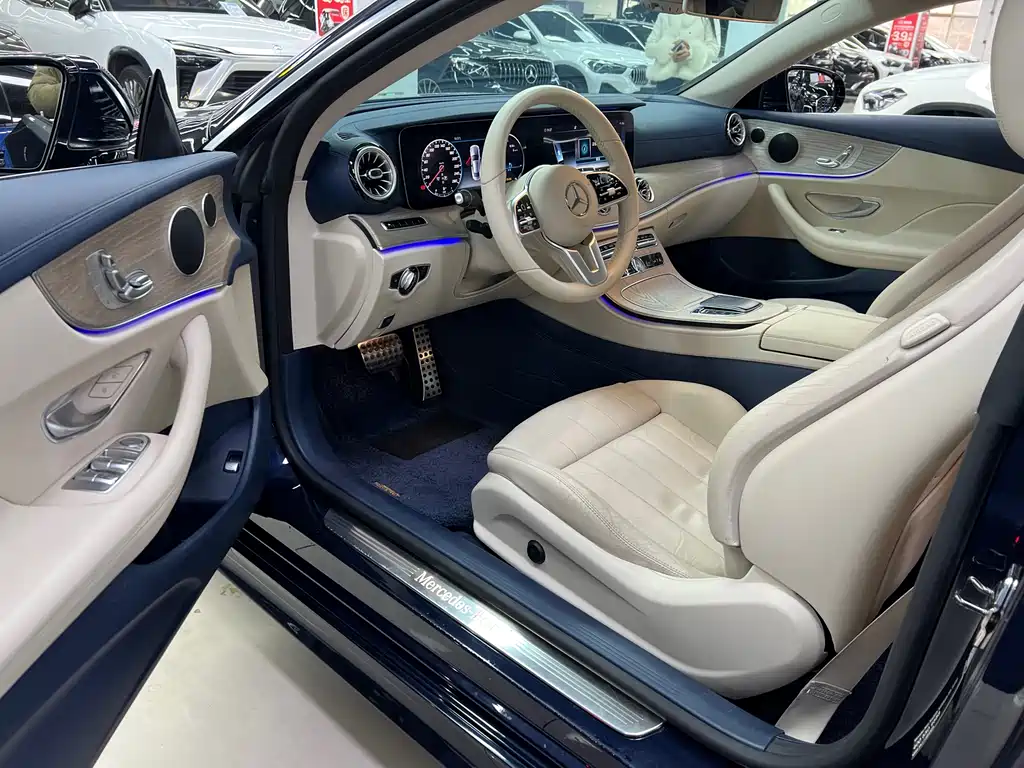 MERCEDES-BENZ E CLASS