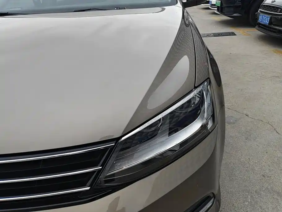 Volkswagen Sagitar — миниатюра 5
