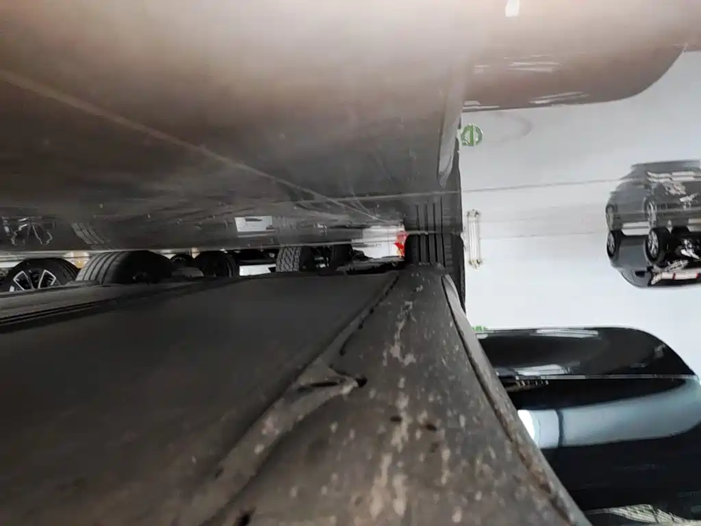 Tesla Model 3 — миниатюра 21