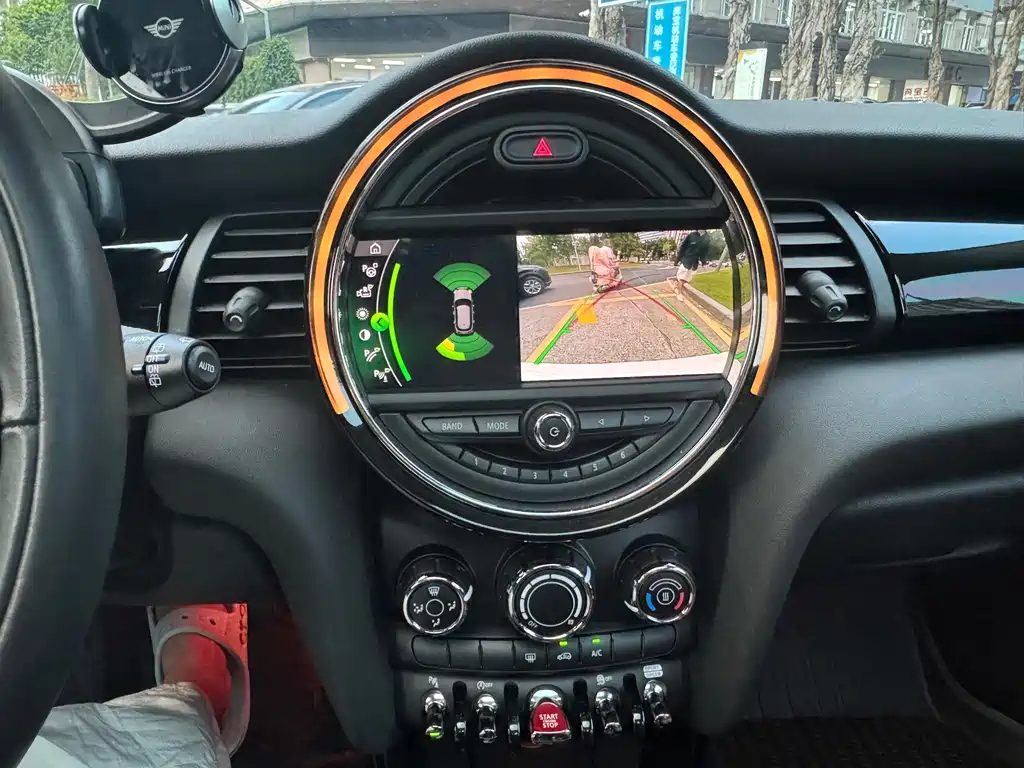 MINI Mini — миниатюра 8
