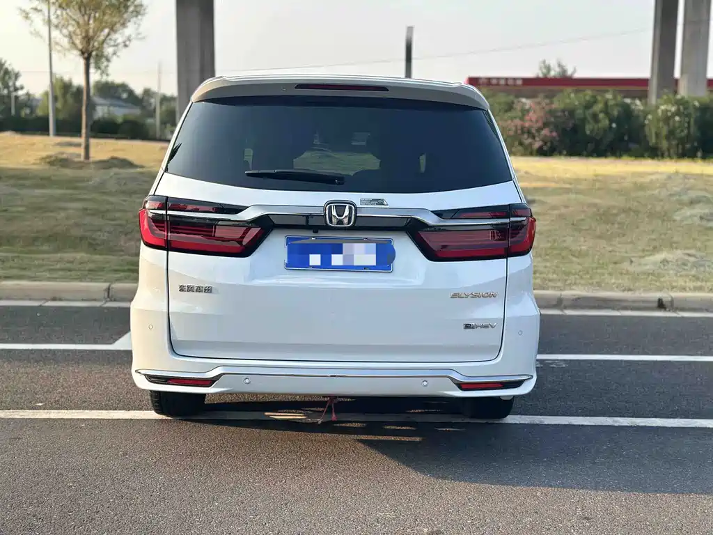 Honda Elysion — миниатюра 8