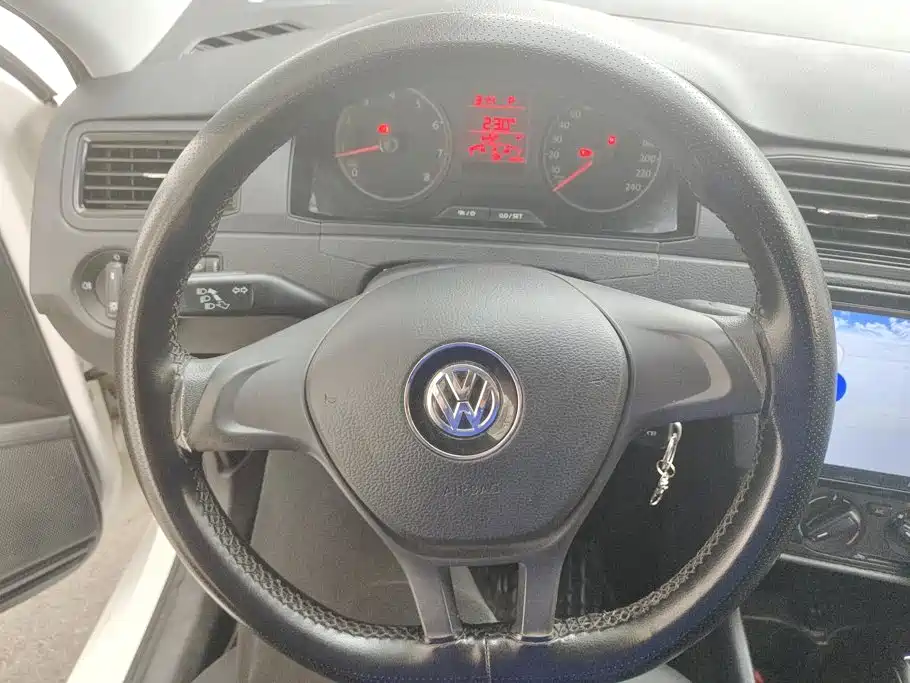 Volkswagen Santana — миниатюра 15