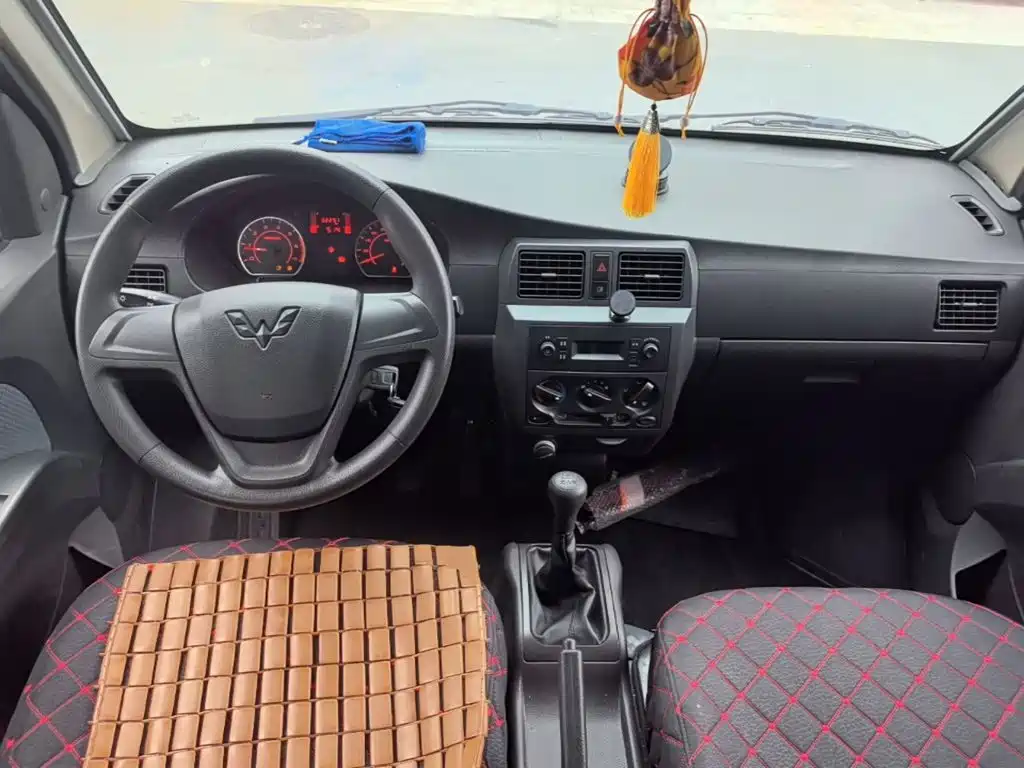 Wuling Rongguang — миниатюра 10
