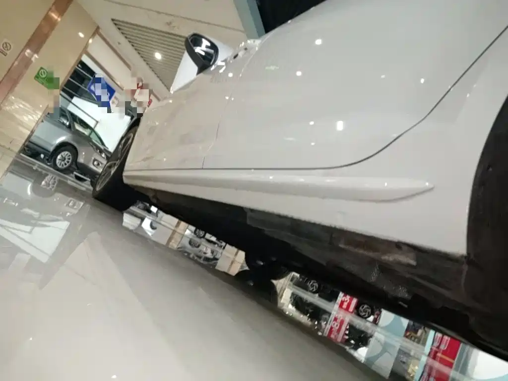Audi A4L — миниатюра 22