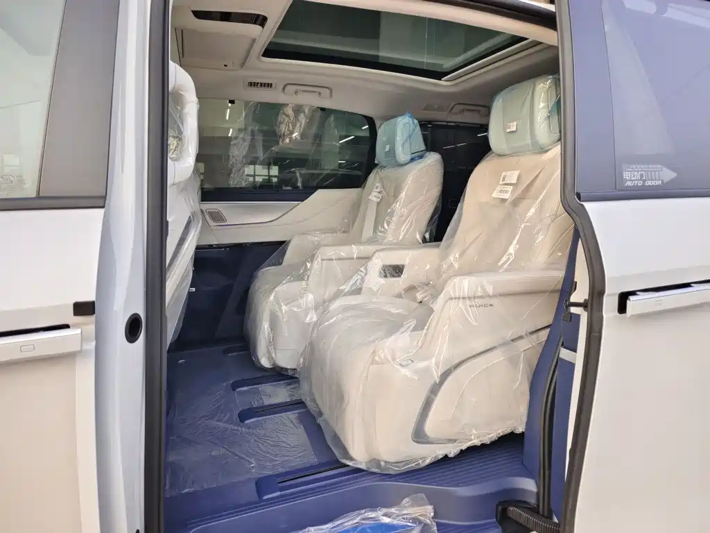 BUICK GL8 NEW ENERGY