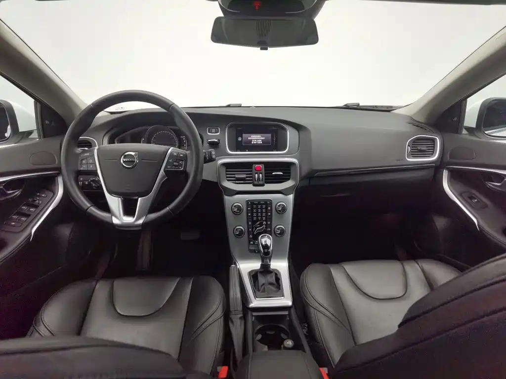 Volvo V40 — миниатюра 5