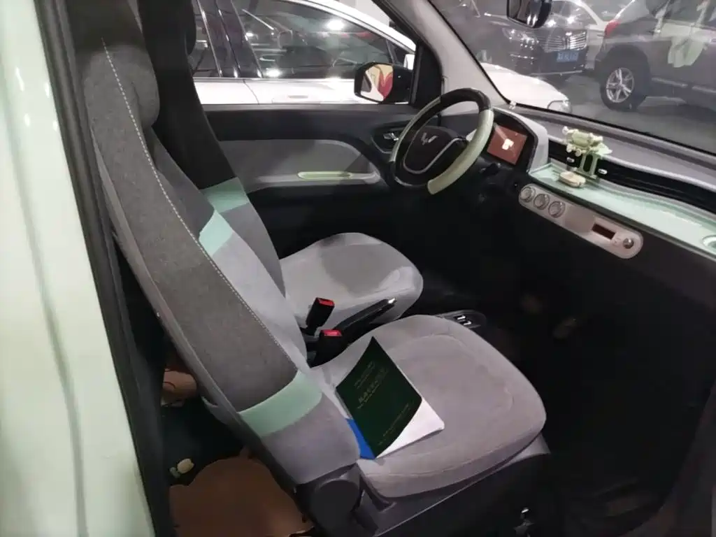 Wuling MINIEV — миниатюра 25