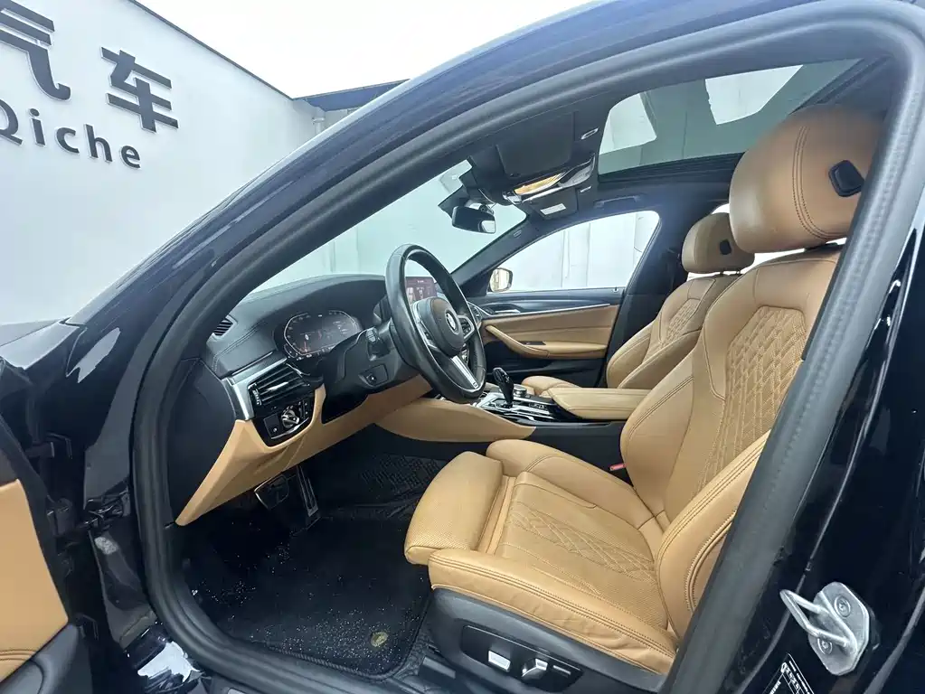 BMW 5 Series (Import) — миниатюра 9