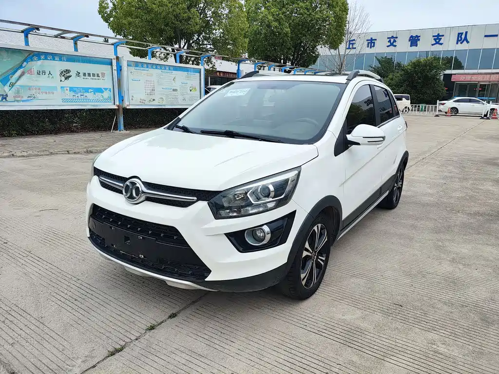 Купить BAIC Senova X25