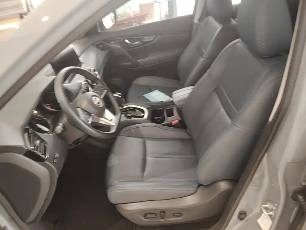 Nissan X-Trail — миниатюра 15