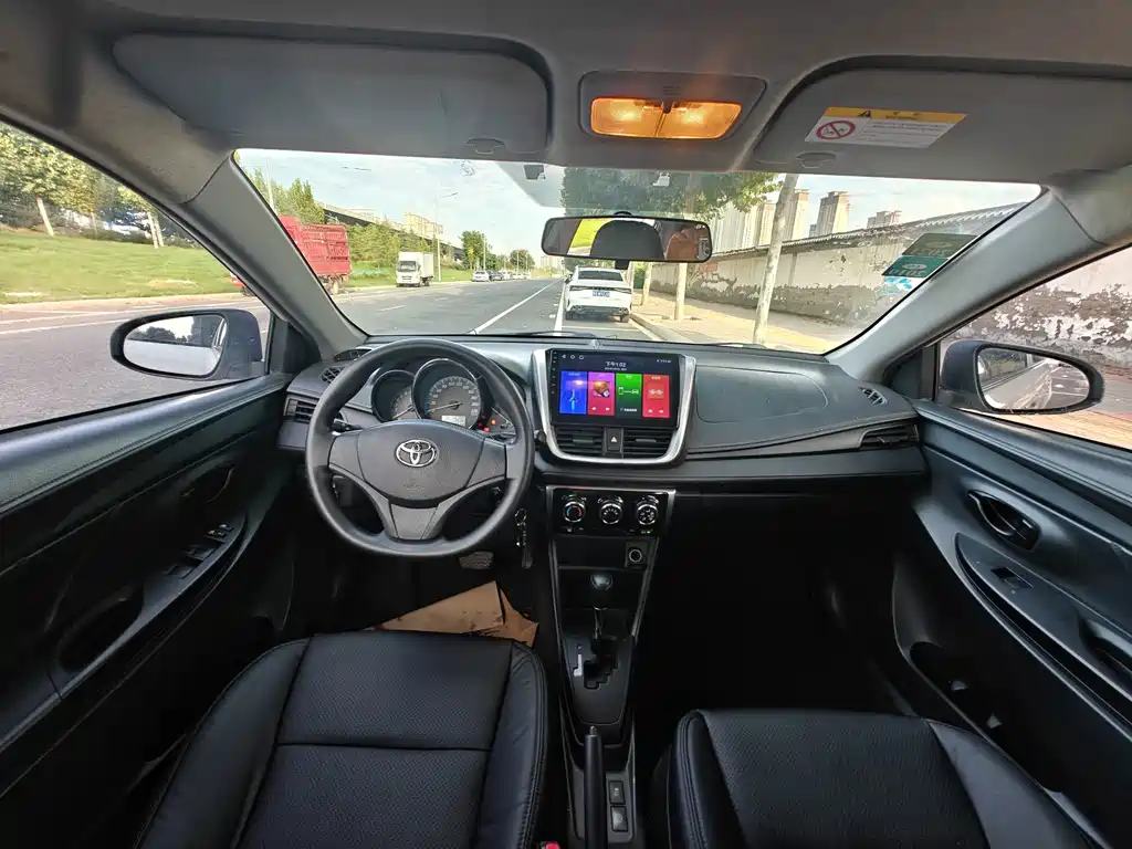 Toyota Yaris L — миниатюра 12