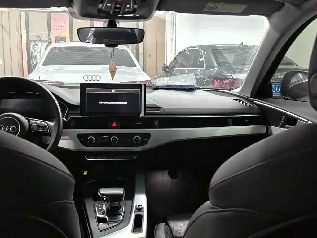 Audi A4L — миниатюра 8