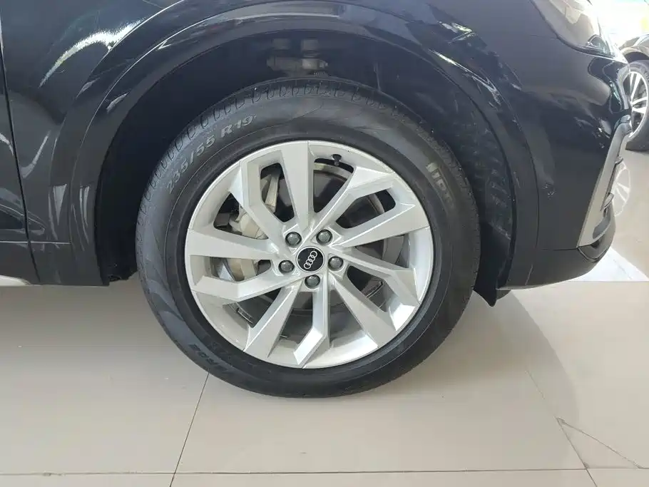 Audi Q5L — миниатюра 6