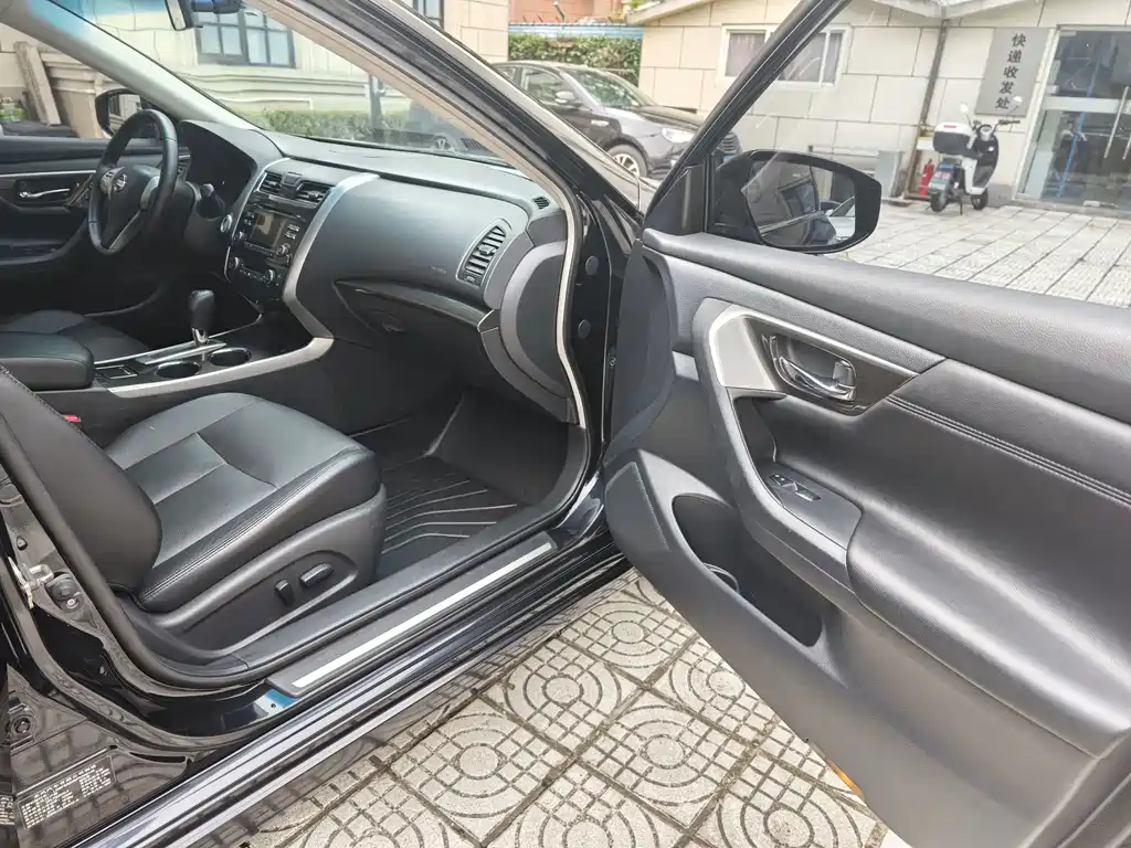 Nissan Teana — миниатюра 8