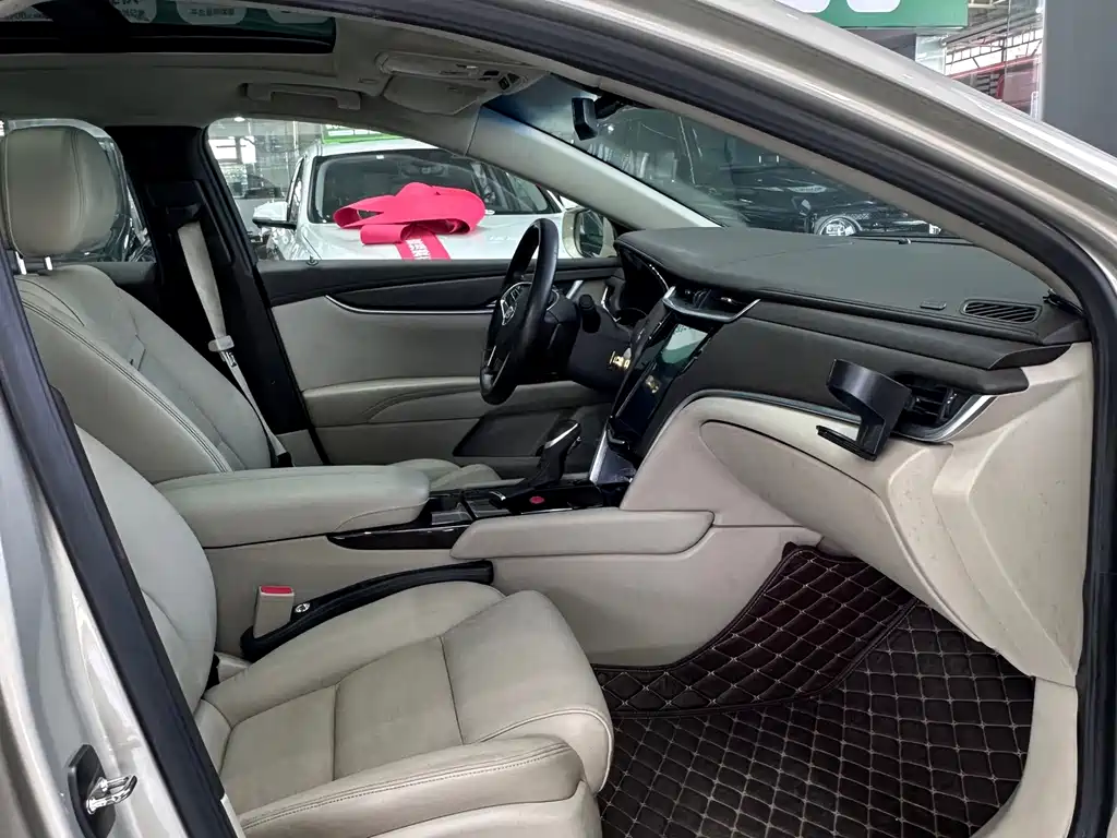 Cadillac XTS — миниатюра 9