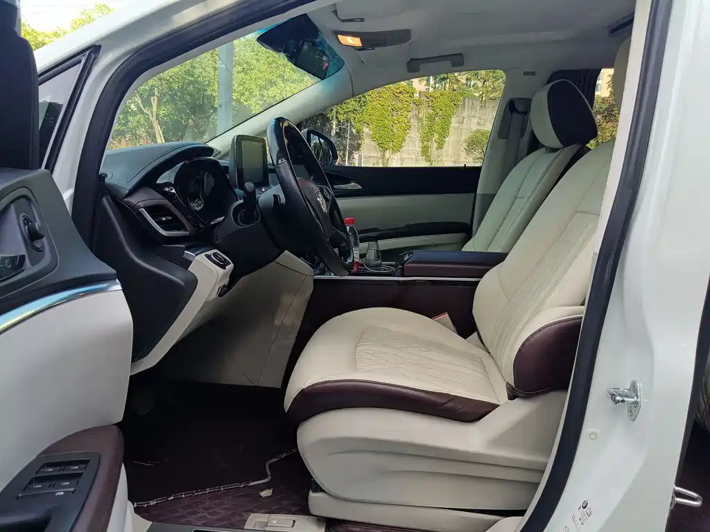 Buick GL8 2021 652T Comfort