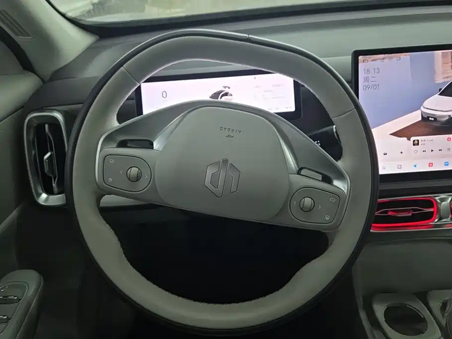 Leapmotor Leapmotor B10 — миниатюра 15
