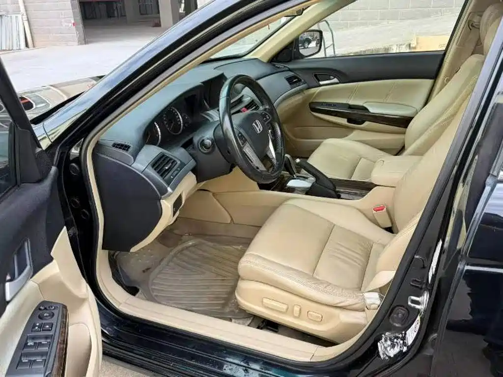 Honda Accord — миниатюра 4