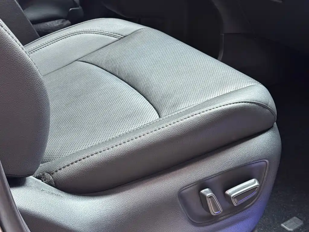 Toyota Sienna — миниатюра 24