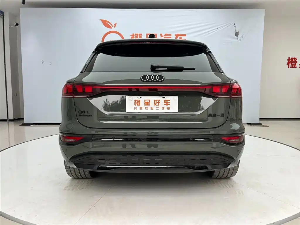 Audi Q6L e-tron — миниатюра 6