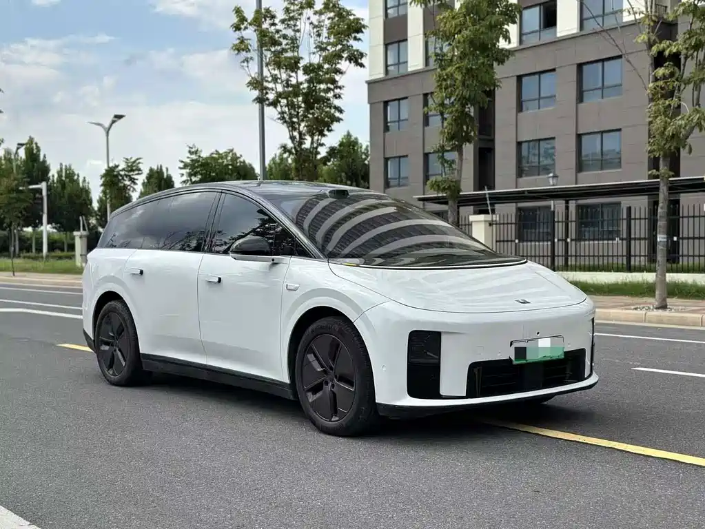 Li Auto Li i8 — миниатюра 3