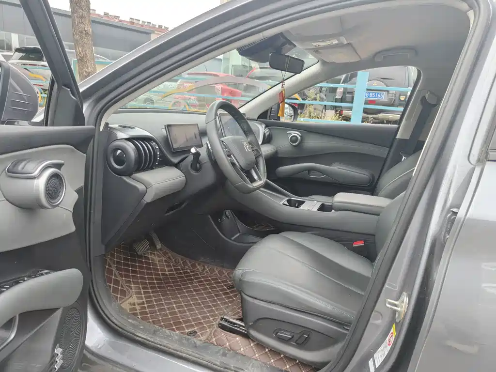 BYD Yuan Plus — миниатюра 3