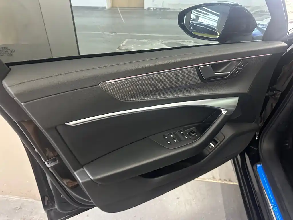 Audi A6L — миниатюра 5