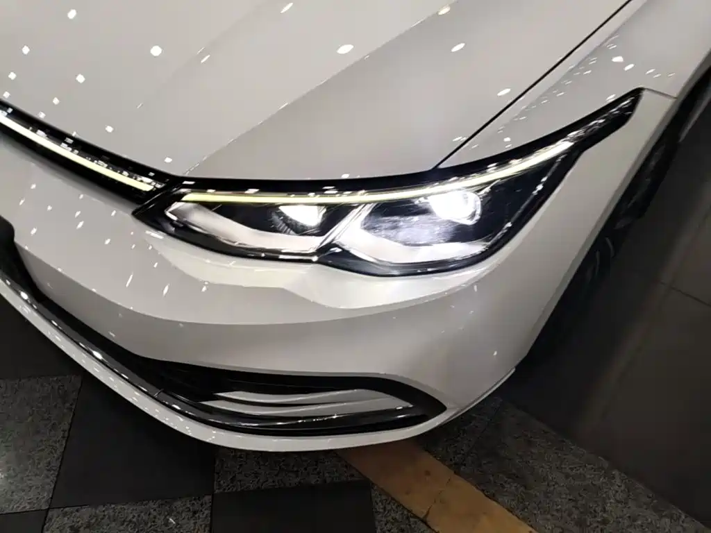 Volkswagen Golf — миниатюра 24