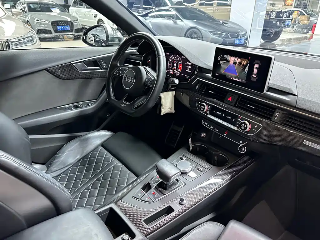 Audi S4 — миниатюра 16